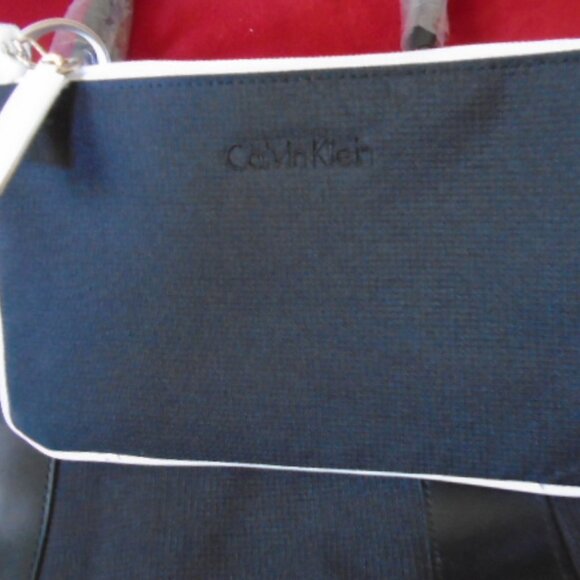 NEW - Calvin Klein Fabric Tote with Sport Sack - Picture 6 of 7